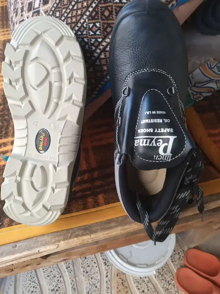 کفش ایمنی مشکی سایز  42|کیف، کفش، کمربند|زنجان, |دیوار