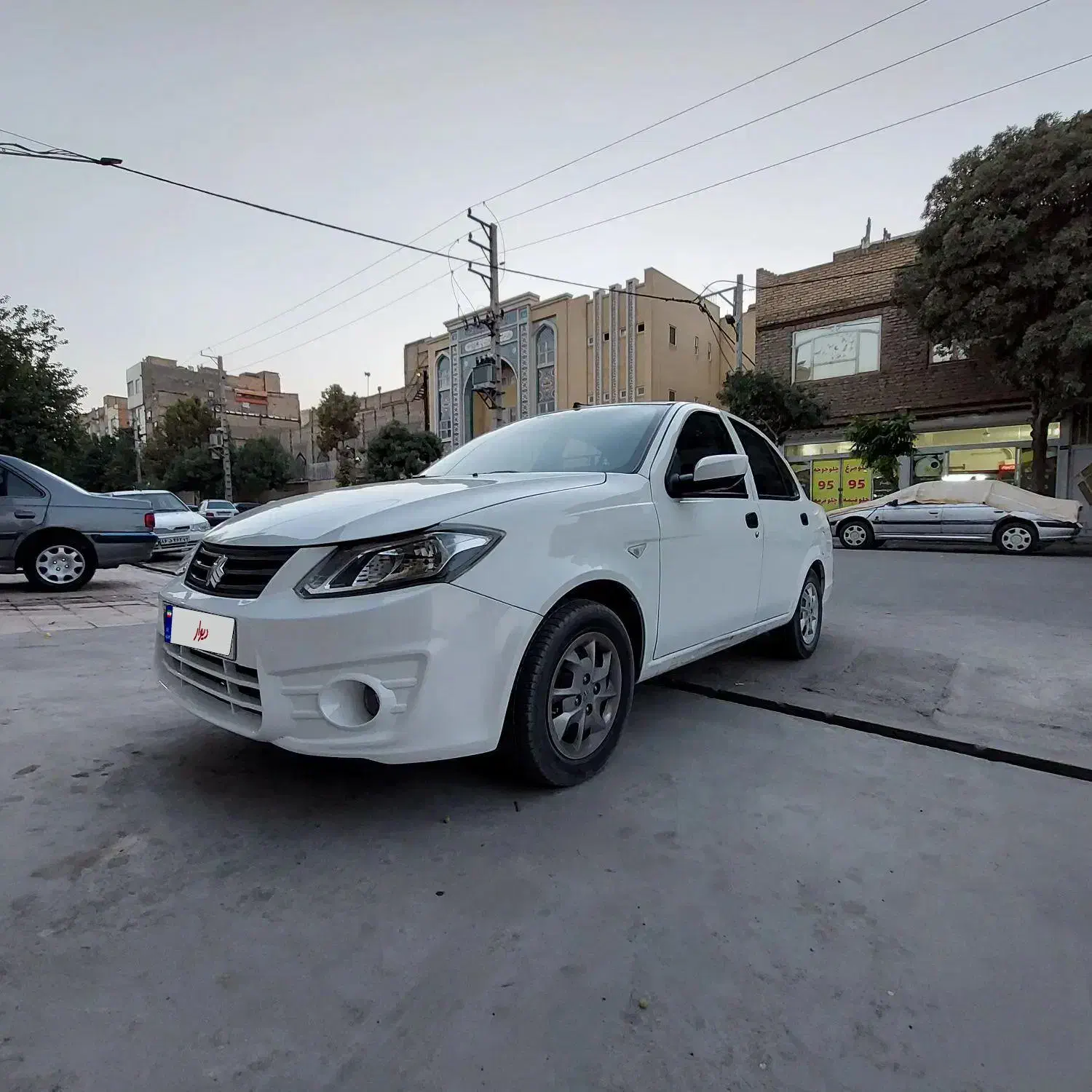 ساینا EX مدل 1400 بی رنگ کم کار|خودرو سواری و وانت|مشهد, نوید|دیوار