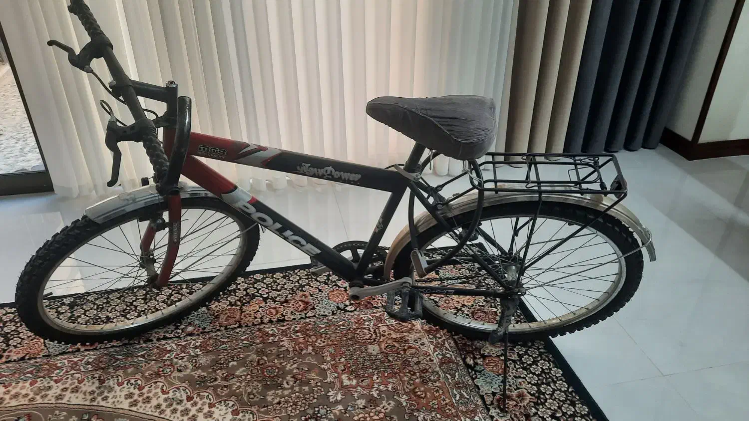 دوچرخه ۲۶ سالم و تمیز|دوچرخه، اسکیت، اسکوتر|شاهین‌شهر, فردوسی|دیوار