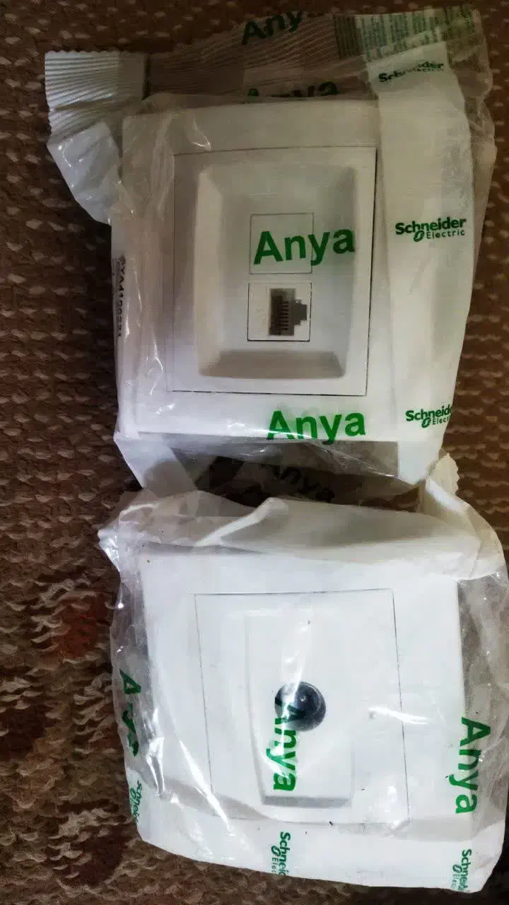 کلید آنتن اشنایدر اصل فرانسه|مصالح و تجهیزات ساختمان|اصفهان, ناژوان|دیوار