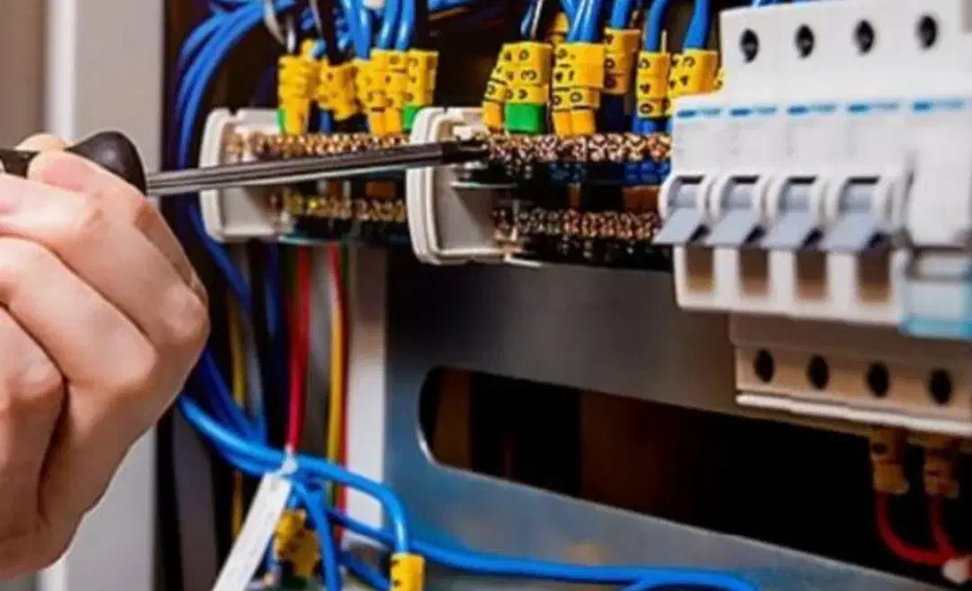 برقکار و لوله کش ساختمان|خدمات پیشه و مهارت|بوشهر, |دیوار