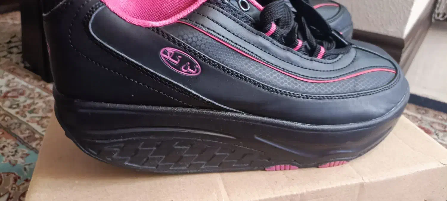 کفش زنانه تن تاک سایز 40|کیف، کفش، کمربند|شاهین‌شهر, سعدی جنوبی|دیوار