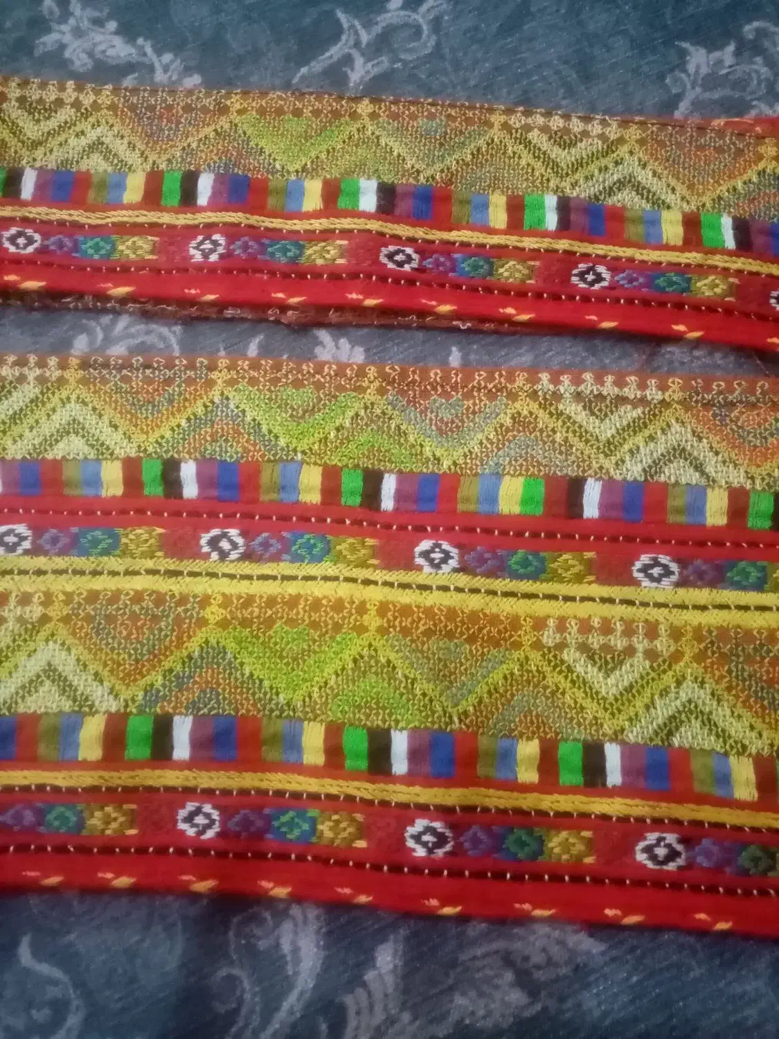 زی آستین|لباس|بیرجند, |دیوار