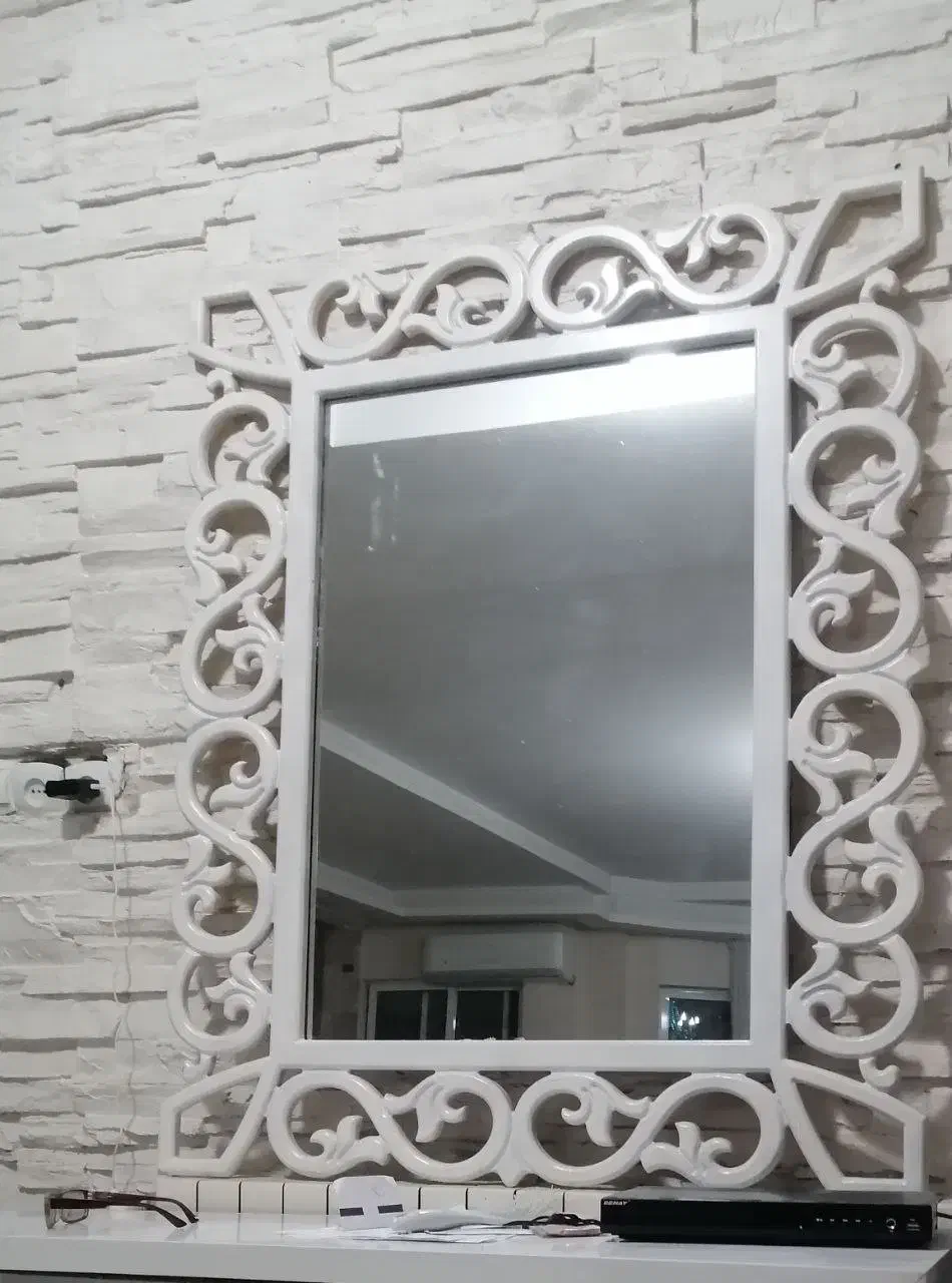 اینه و صندلی|آینه|بابل, |دیوار