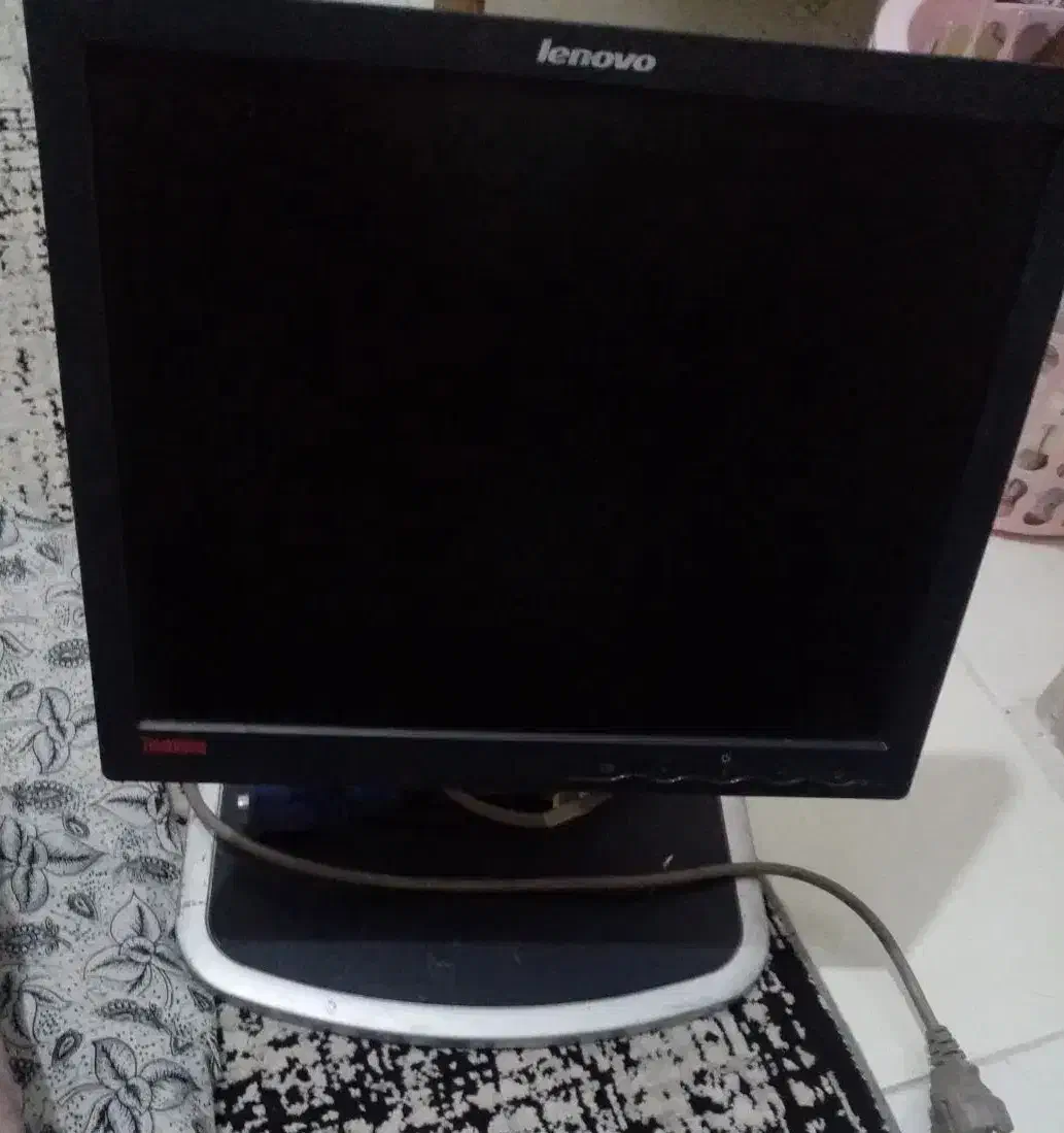 مانیتور لنوو|قطعات و لوازم جانبی رایانه|ساوه, |دیوار