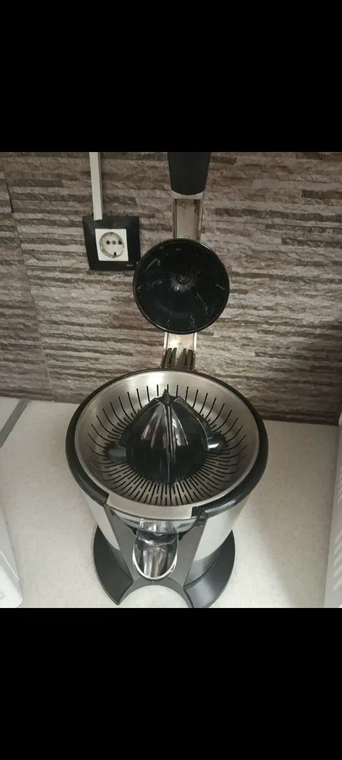 آبمیوه گیری برقی|آبمیوه‌گیر و آب‌مرکبات‌گیر|سنندج, |دیوار