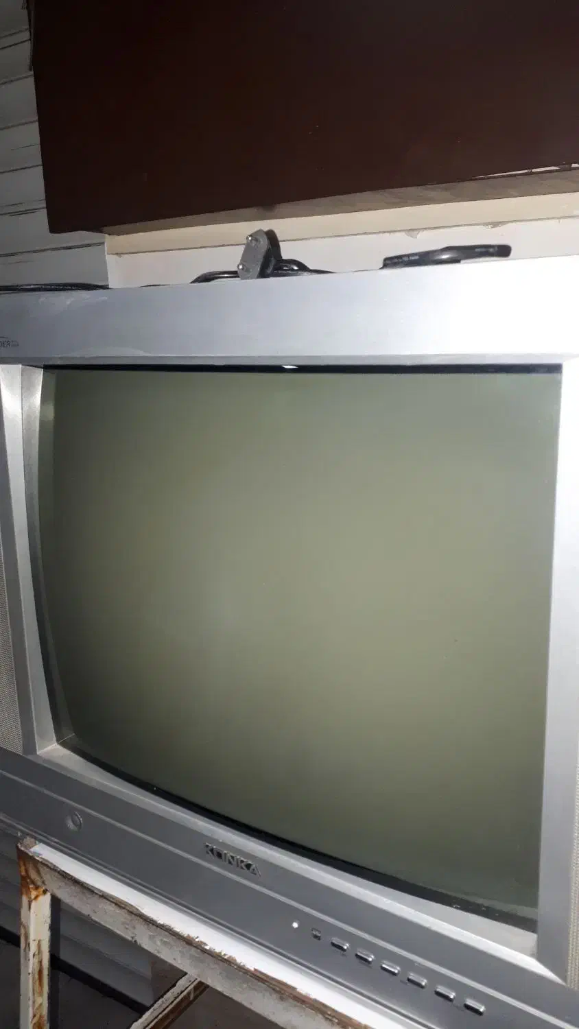 تلویزیون ۲۱ اینچ konkaسالم بدون کنترل|تلویزیون و پروژکتور|تبریز, |دیوار