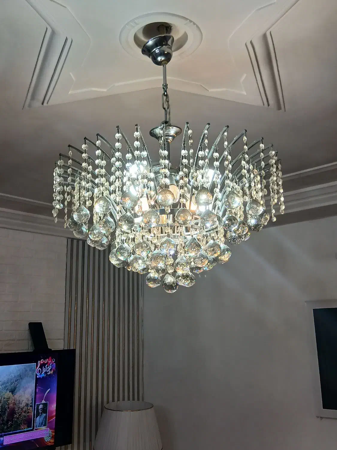 لوستر اشکی اتریشی رنگ نقره ای فروش فوری|لوستر و چراغ آویز|تهران, فردوس|دیوار