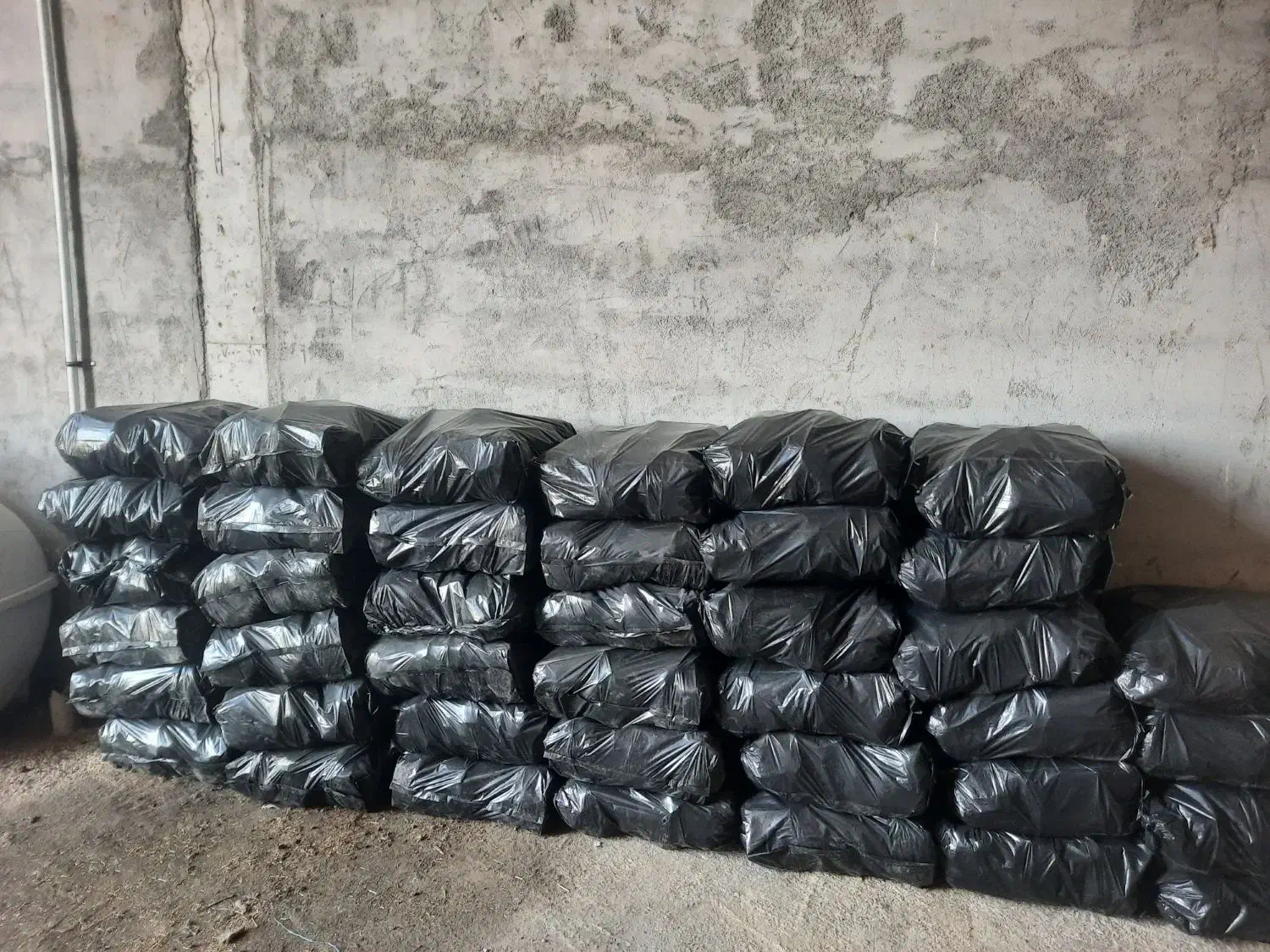 زغال کبابی درجه یک از چوب بادام|عمده‌فروشی|سامان, |دیوار