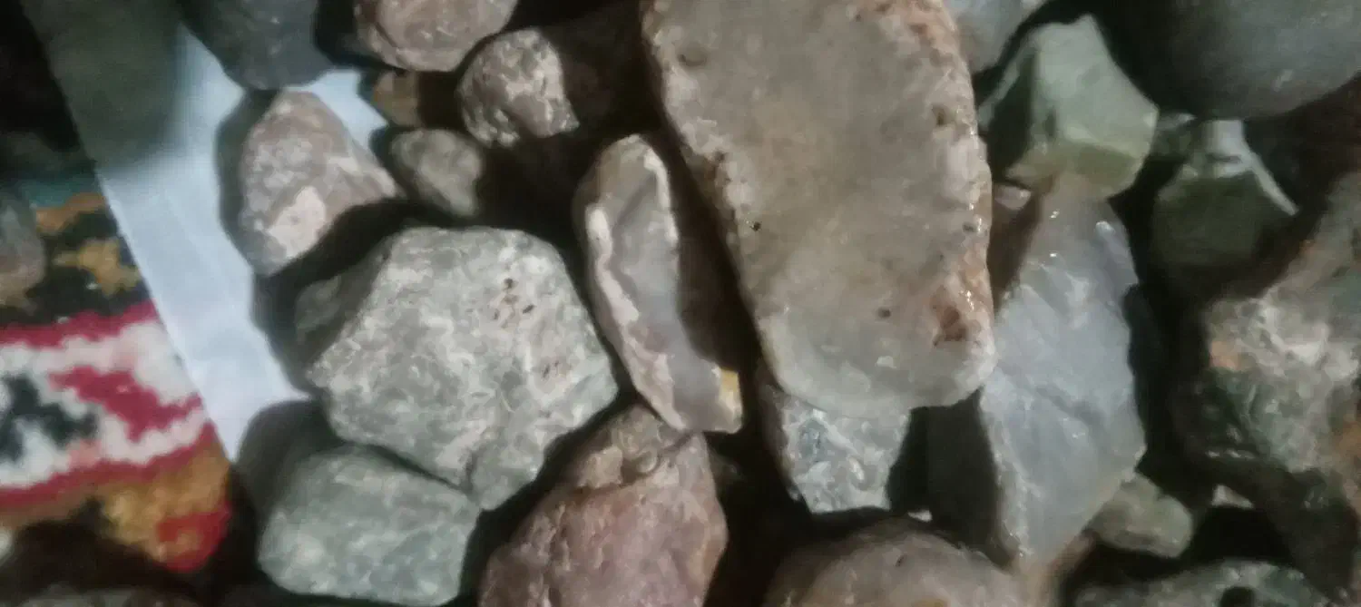 سنگ عقیق تازه کشف شده|کلکسیون و سرگرمی|شیراز, بازار|دیوار