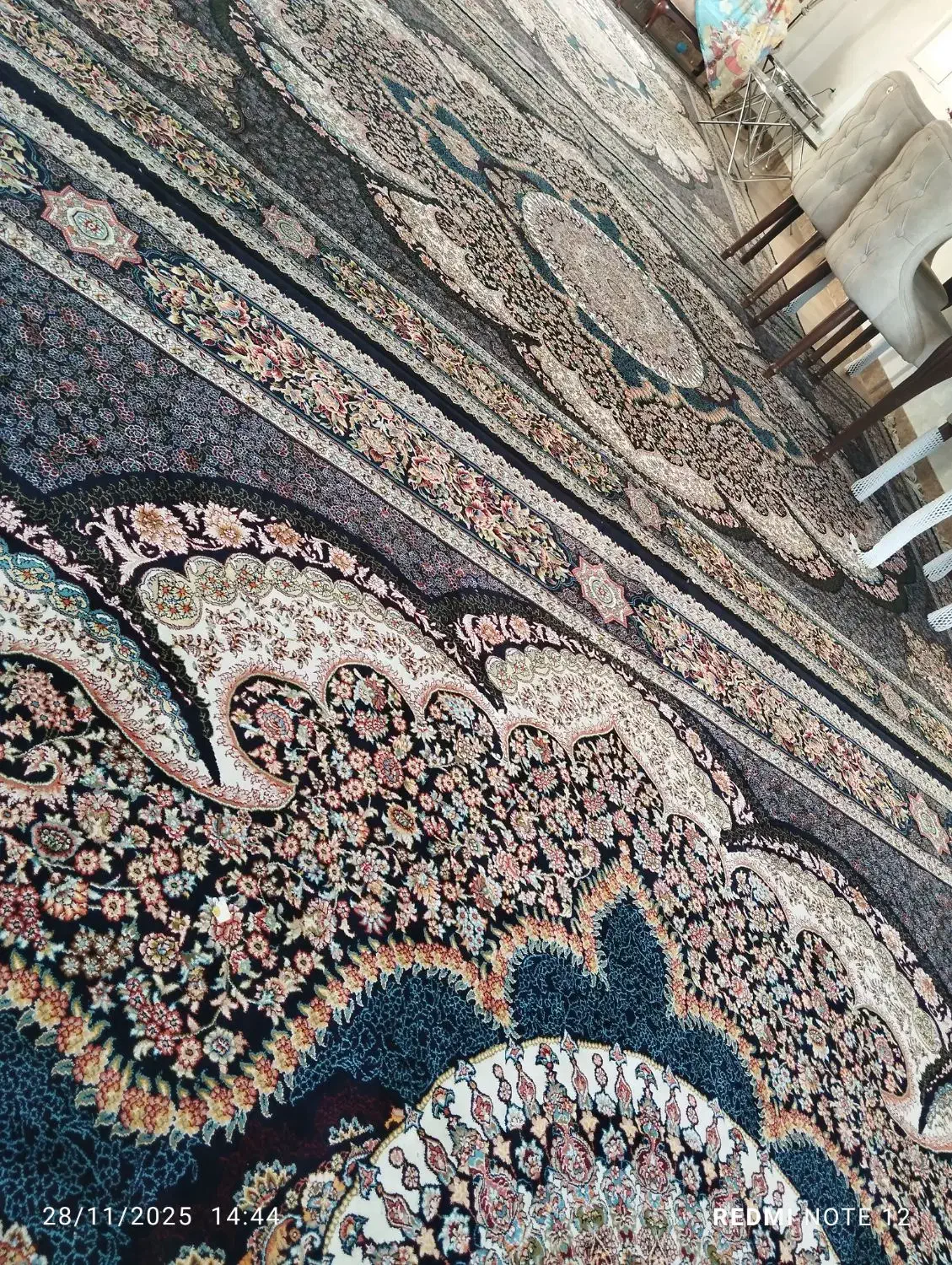 فرش سرمه ای نو|فرش|کرمانشاه, |دیوار