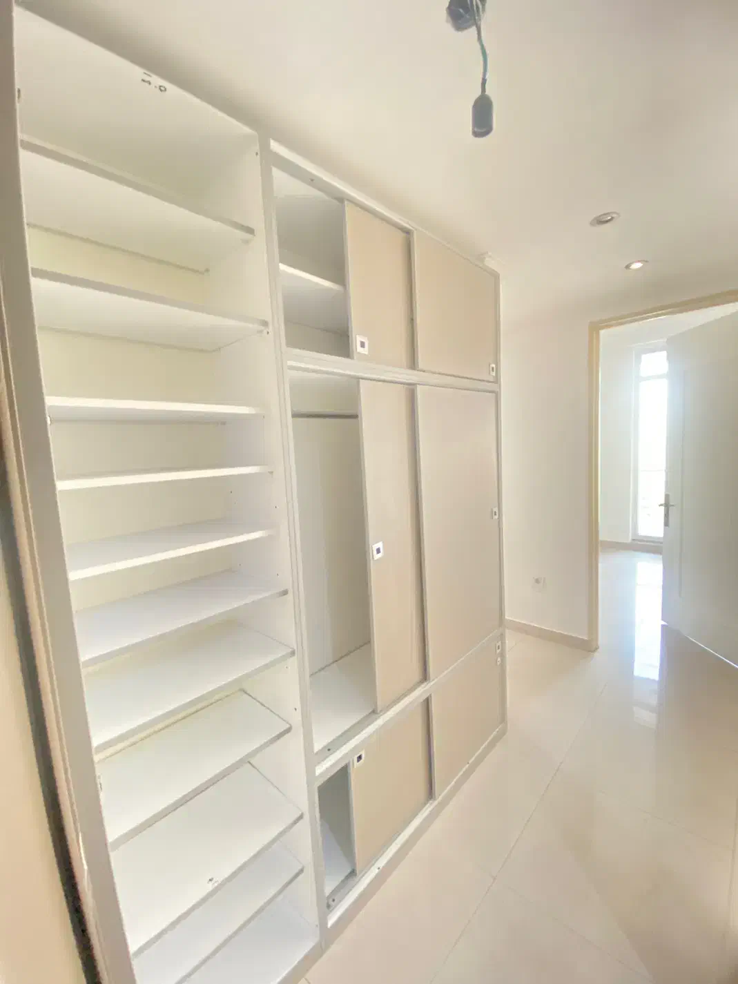 ۱۱۷متری ۲ خوابه ۷ ساله با ویو جنگلی یوسف اباد