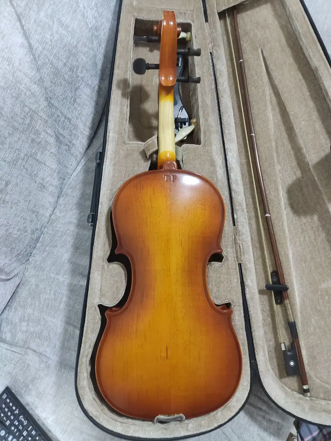 ویالون tf|ویولن|مبارکه, |دیوار