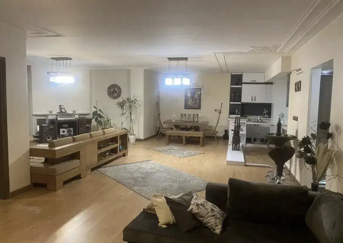 178 متر،میر،طبقه اول،3خواب|فروش آپارتمان|اصفهان, باغ نگاره|دیوار