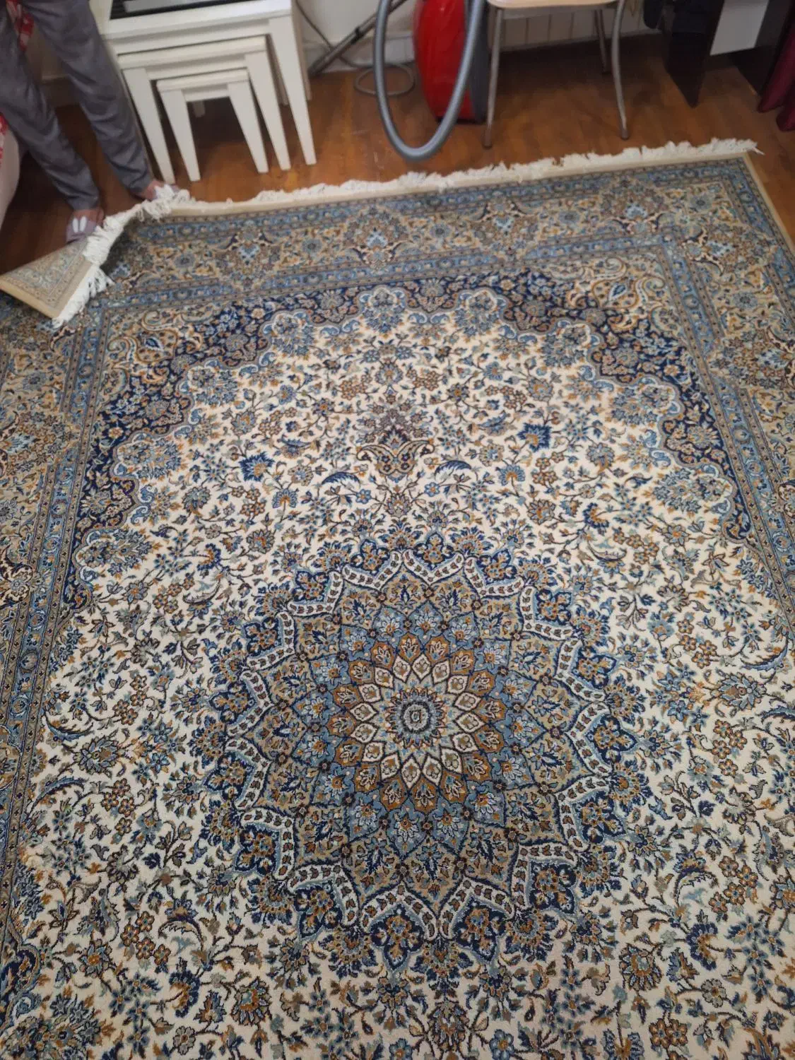 فرش ۹متری.|فرش|بندر انزلی, امامزاده|دیوار