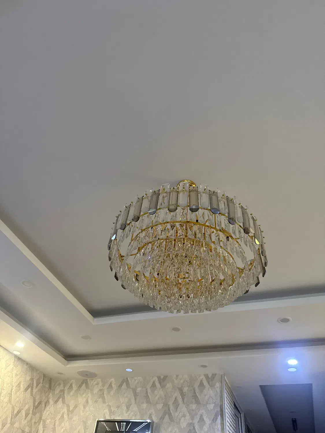 لوستر ۷ ردیف دو عدد و یک لاینر|لوستر و چراغ آویز|اهواز, زیتون کارمندی|دیوار