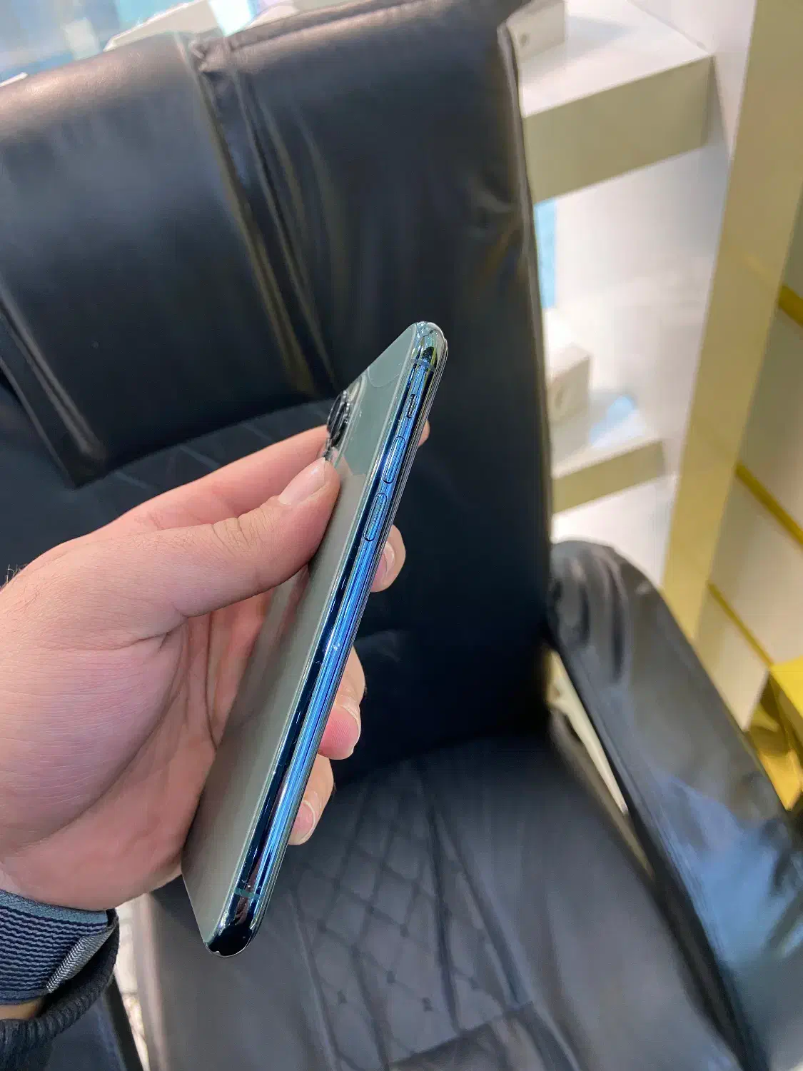 آیفون ۱۱ پرو فوق العاده خوش قیمت|موبایل|اصفهان, باغ زرشک|دیوار