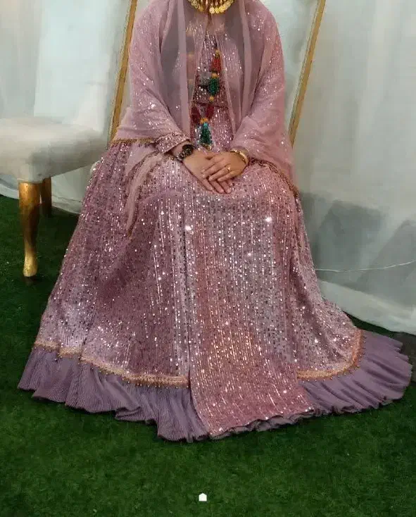 لباس محلی|لباس|سوق, |دیوار