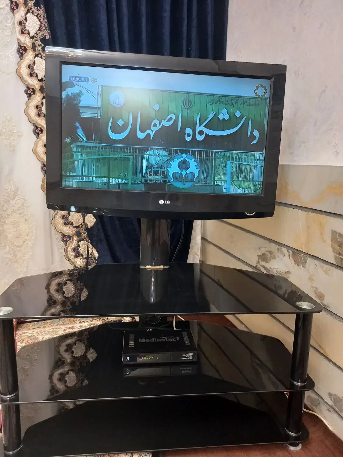 تلویزیون|تلویزیون و پروژکتور|تاکستان, |دیوار