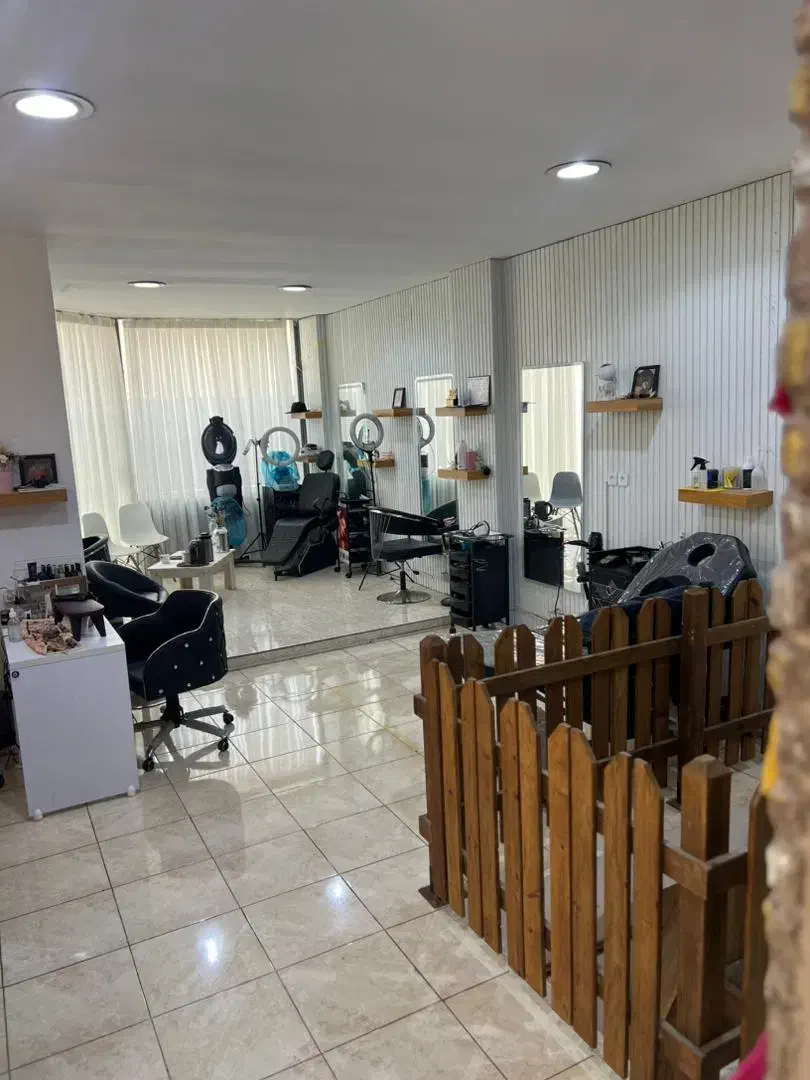 فلت تجاری ۴۰متری پلاک ۱ گلشهر جنوبی|اجارهٔ دفتر کار، اتاق اداری، مطب|بندرعباس, |دیوار