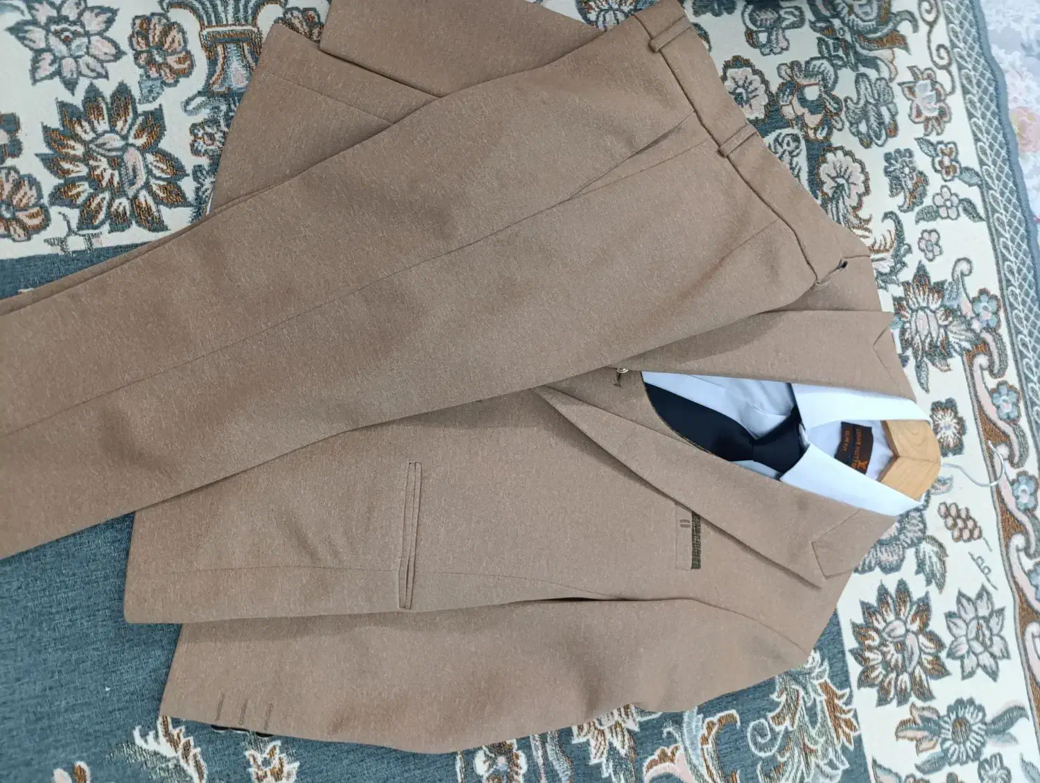 کت شلوار کرمی|لباس|شهریار, شهرک امیریه|دیوار