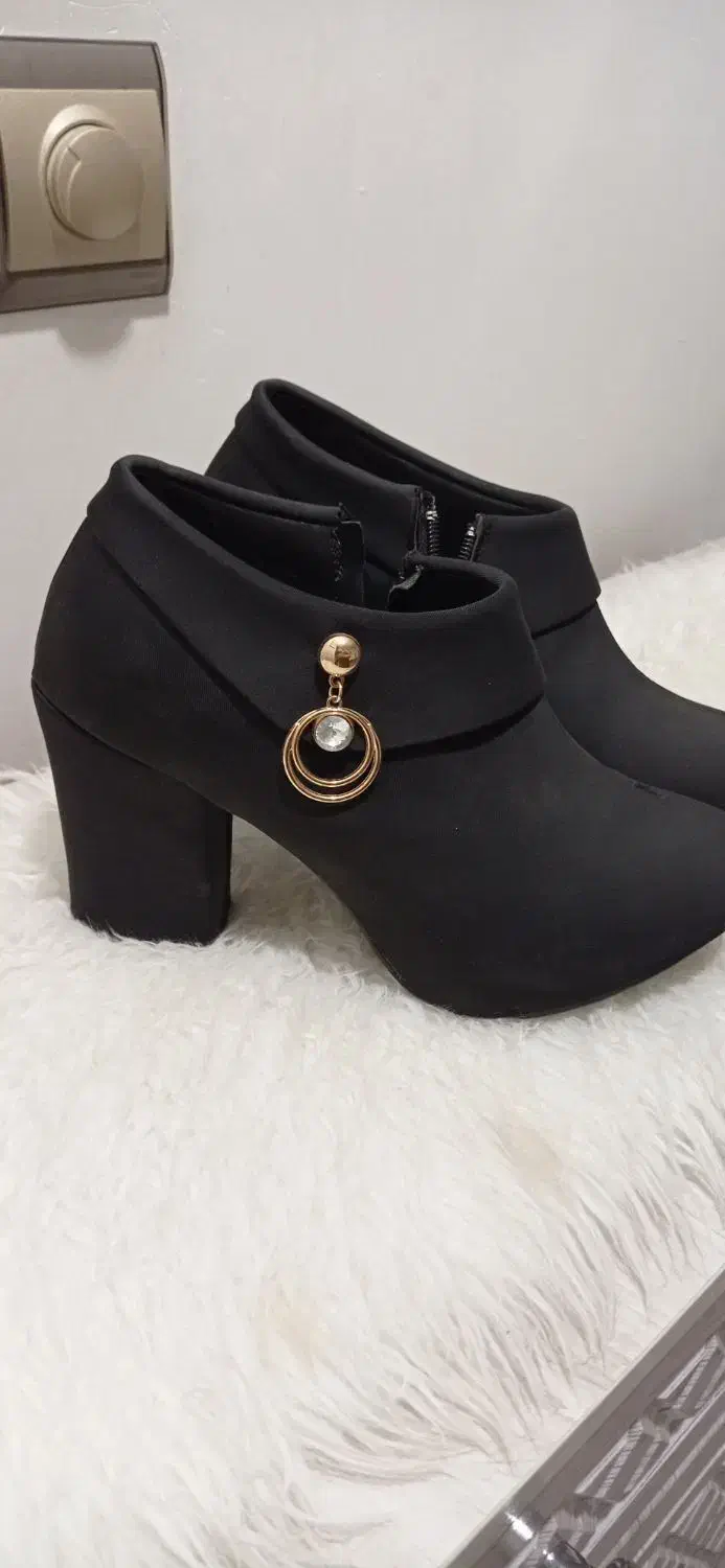 کیف و کفش|کیف، کفش، کمربند|اهواز, شهرک توسعه نیشکر|دیوار