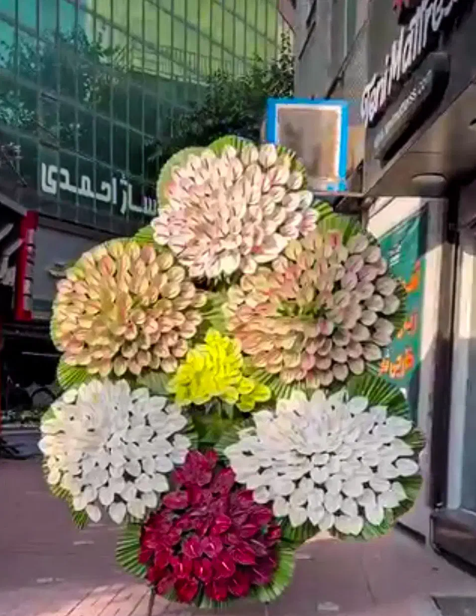 گل آرایی استندگل،تاج گل ترحیم و نمایشگاهی|گل و گیاه طبیعی|تهران, سازمان برنامه شمالی|دیوار
