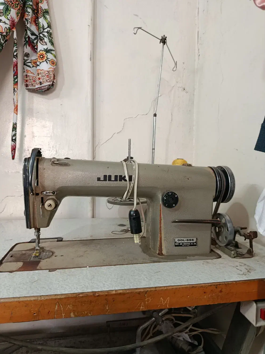 چرخ صنعتی راسته دوز  حتی مناسب برای صندل دوزی|چرخ خیاطی و ریسندگی|قم, خاکفرج|دیوار