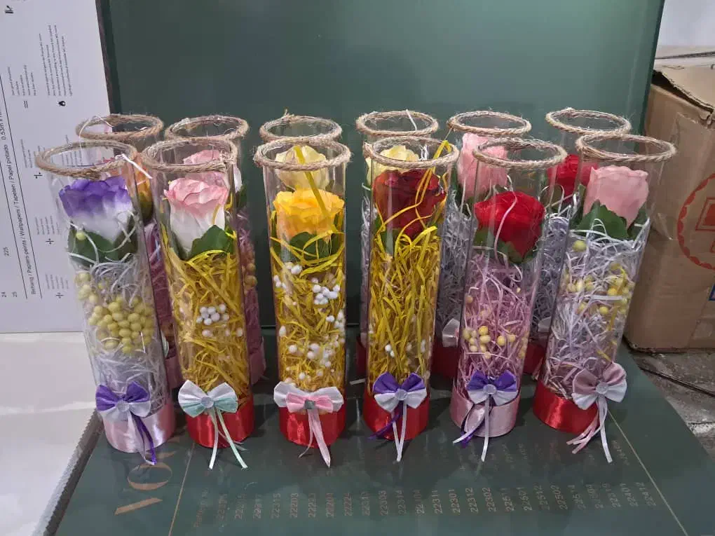 شیشه گل رز به مناسبت روز مادر|گل مصنوعی|ری, شهید بهشتی|دیوار