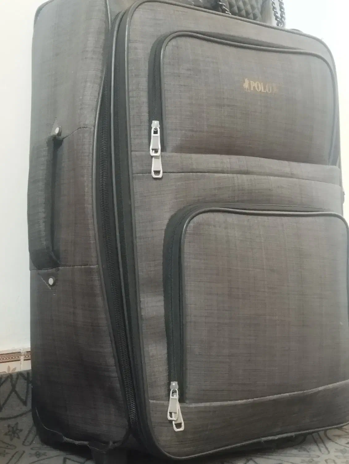 کیف گمشده|کیف، کفش، کمربند|چابهار, |دیوار