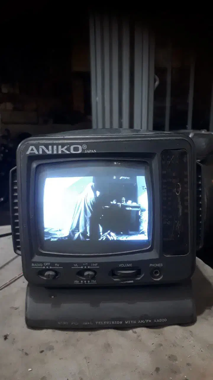 تلوزیون قدیمی سالم|تلویزیون و پروژکتور|سبزوار, قصبه شرقی|دیوار