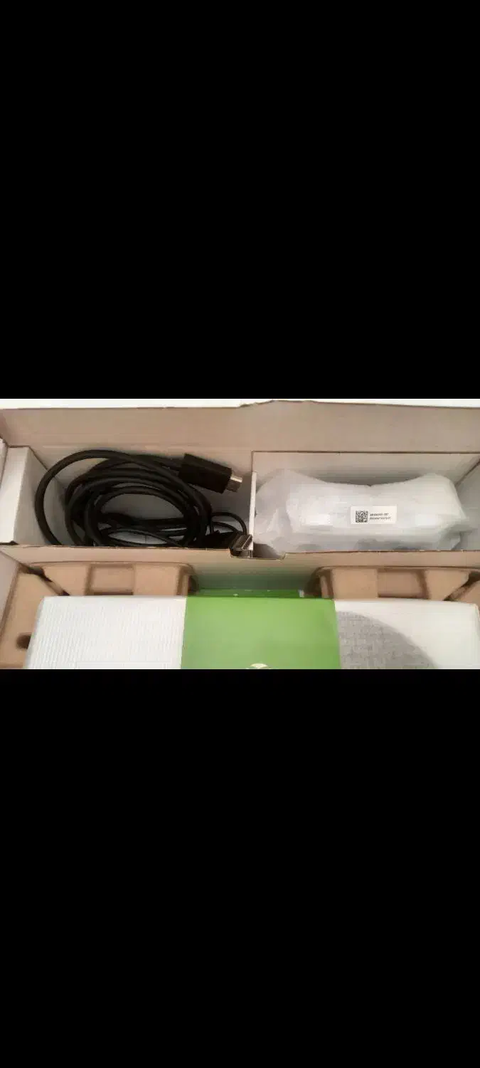 xbox series s در حد آکبند دو دسته|کنسول، بازی ویدئویی و آنلاین|کرج, مصباح|دیوار