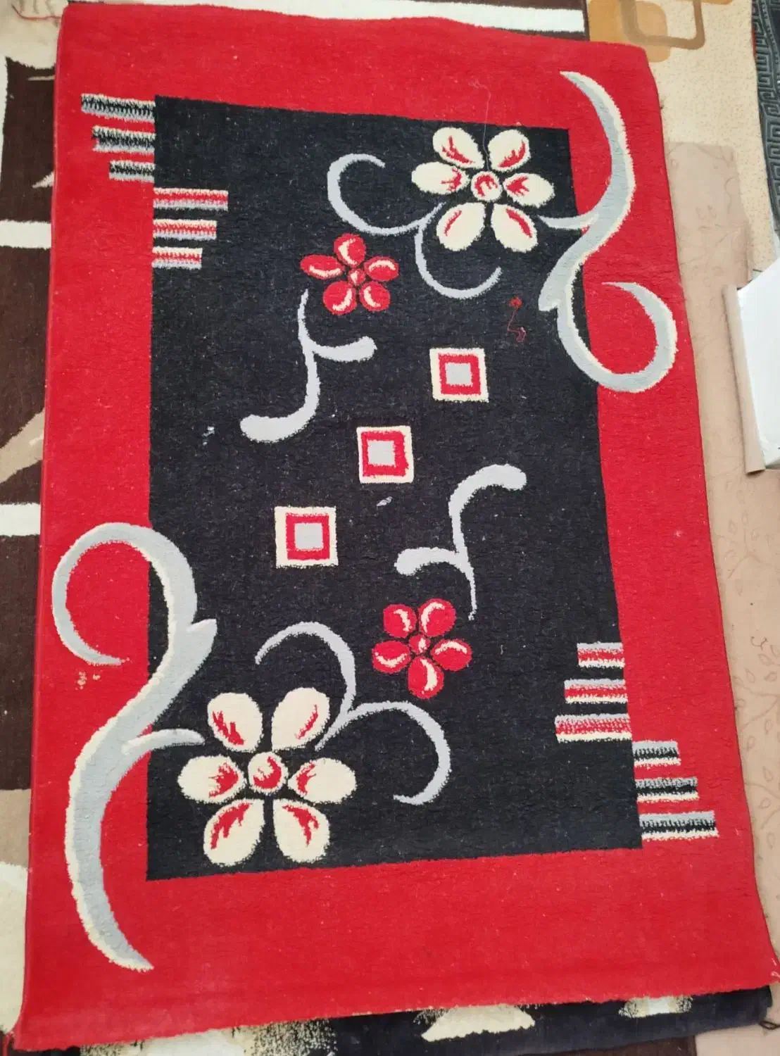 قالیچه|فرش|فردیس, ثابتی|دیوار