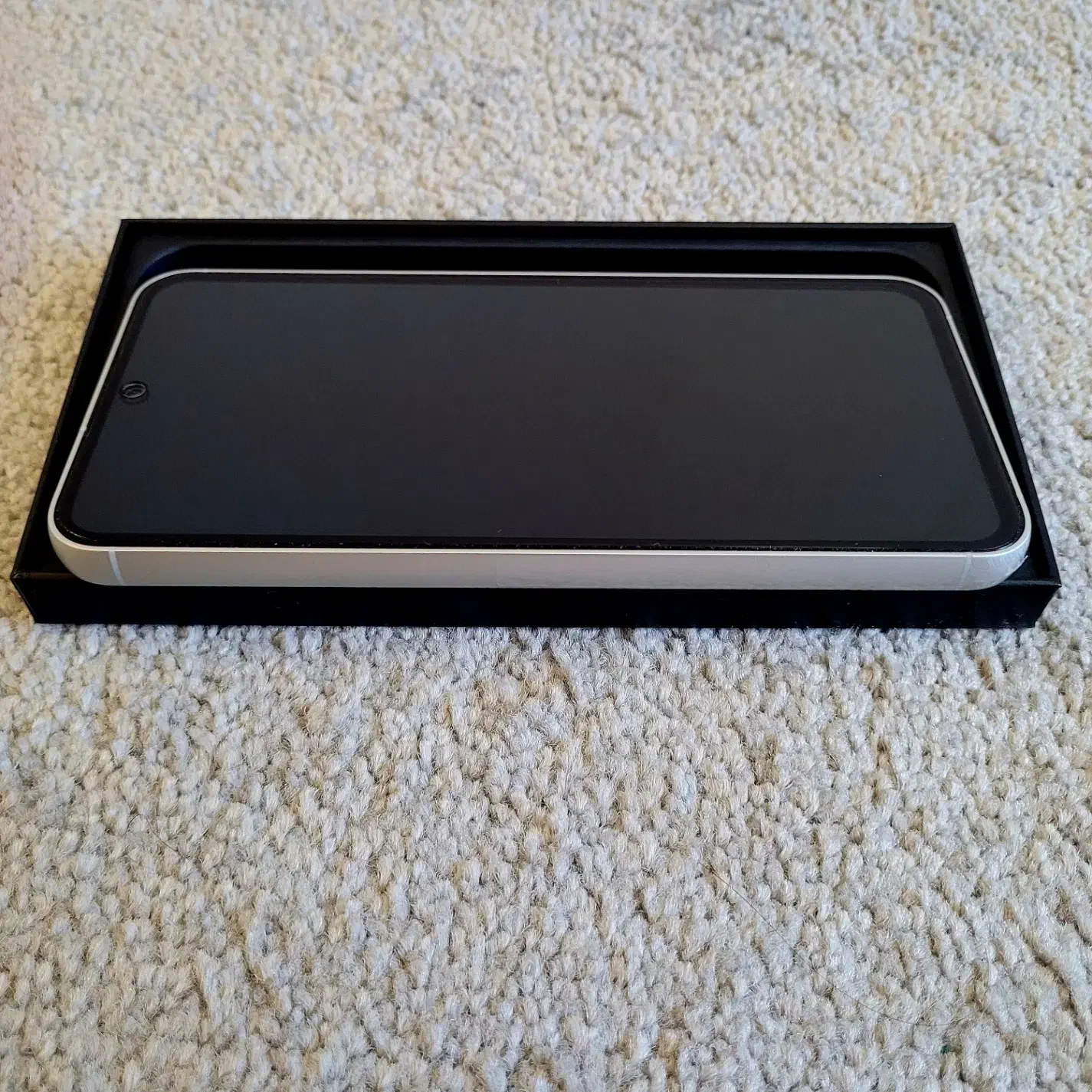 سامسونگ Galaxy S23 FE 5G مشابه آکبند|موبایل|میانه, |دیوار