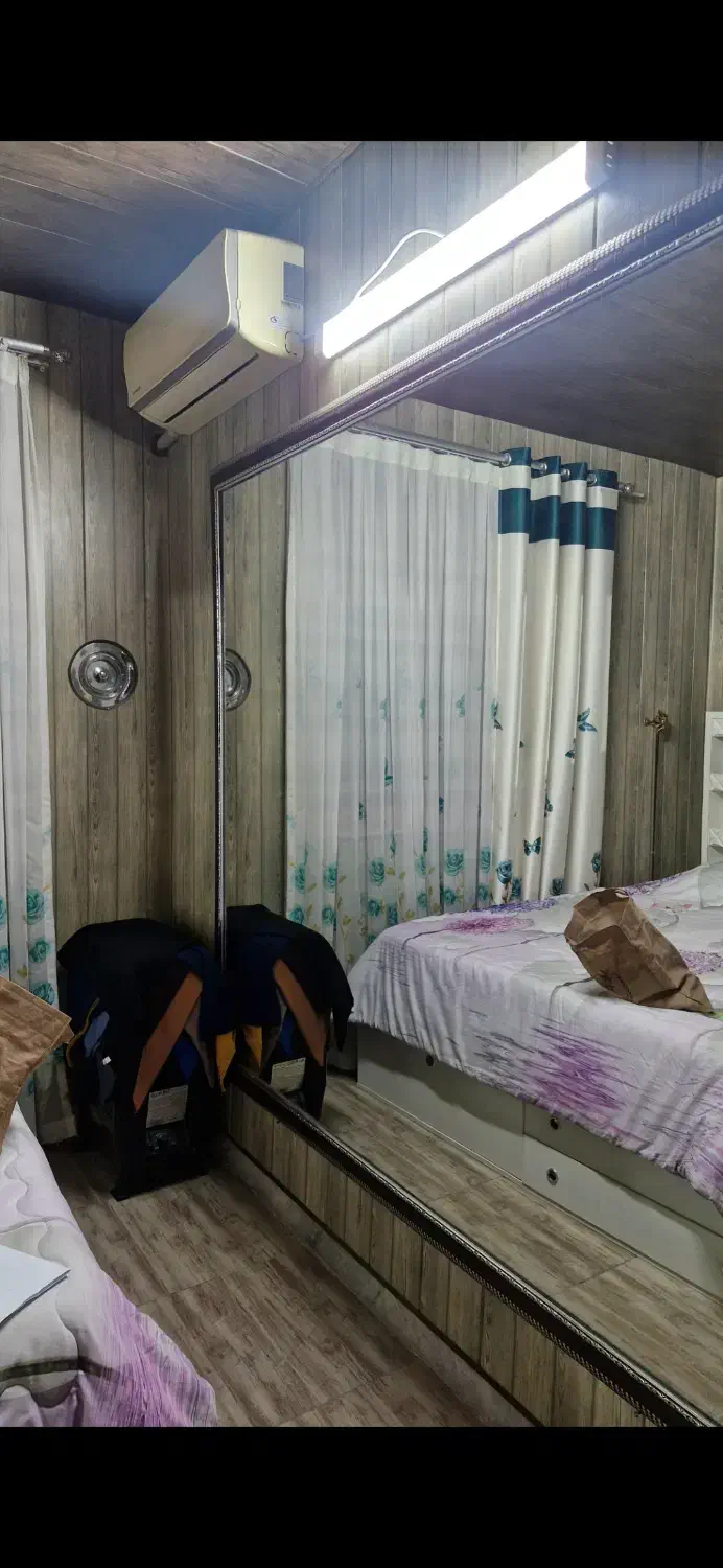 آیینه اتاق|آینه|امیرکلا, |دیوار