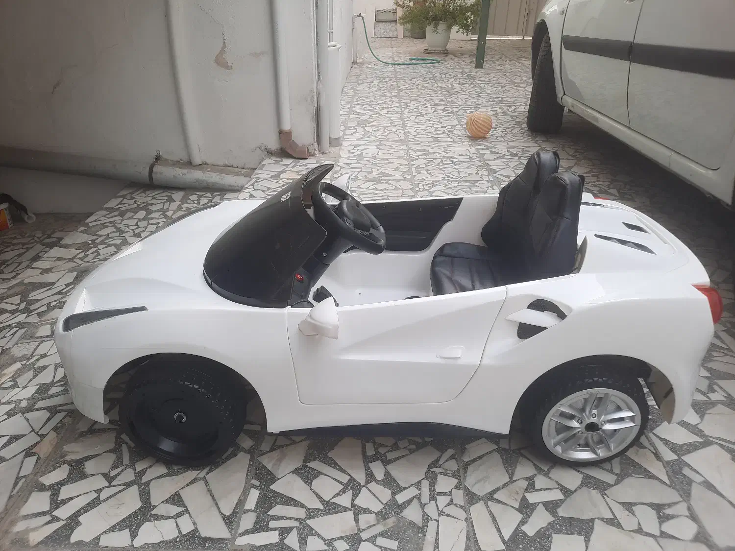 ماشین شارژی|اسباب‌‌بازی|ساری, |دیوار