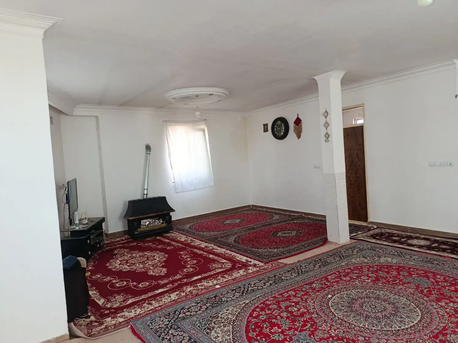 رهن خانه و گاوداری|اجارهٔ خانه و ویلا|تاکستان, |دیوار