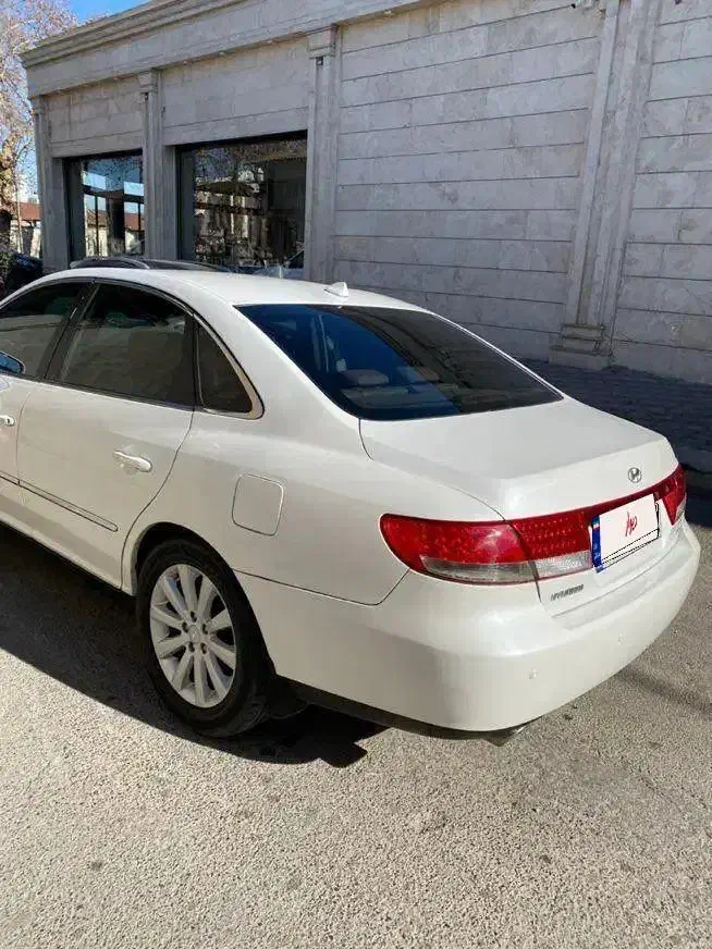 ازرا ۲۰۰۹ وارداتی سفید صدفی|خودرو سواری و وانت|گرگان, |دیوار