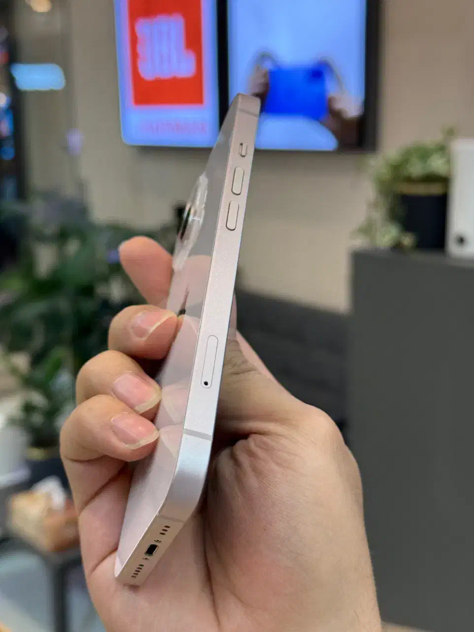 ایفون ۱۳ حافظه ۲۵۶ گیگ تک سیم|موبایل|مشهد, چهارچشمه|دیوار