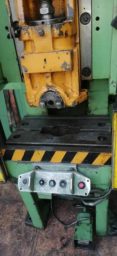 پرس 40 تن روسی درحد نو|ماشینآلات صنعتی|تهران, جنتآباد جنوبی|دیوار