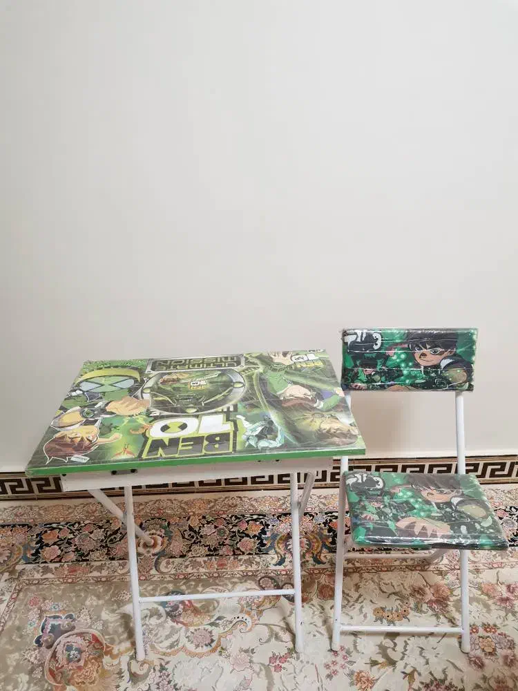 میز تحریر بچه گانه|میز تحریر و کامپیوتر|قرچک, شهرک طلائیه|دیوار