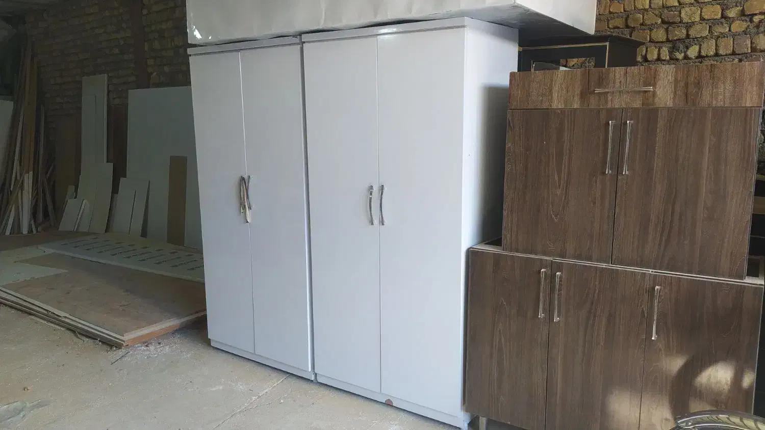 کمد و آویز به شرط کار و ضمانت جنس اصلی|جاکفشی، کمد، دراور|جوانرود, |دیوار