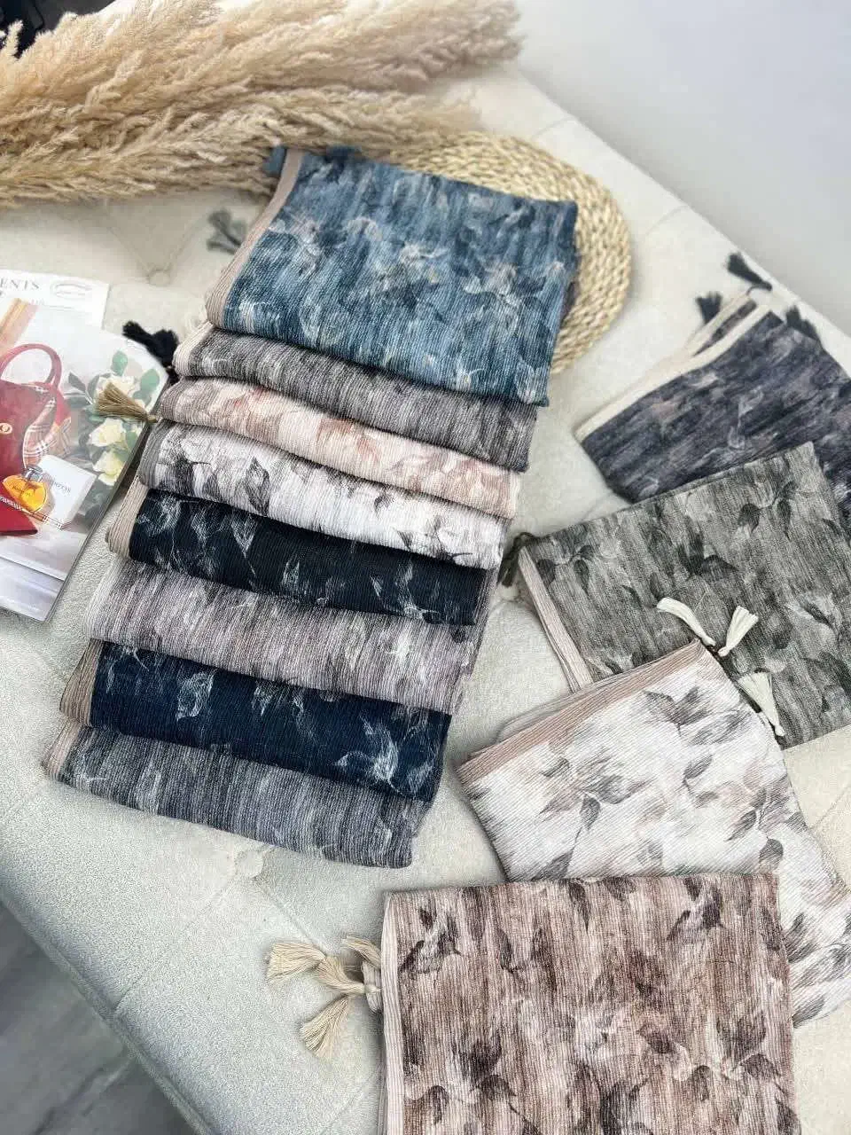 همکاری فوق العاده،عمده فروشی انواع شال وروسری|لباس|اقبالیه, |دیوار