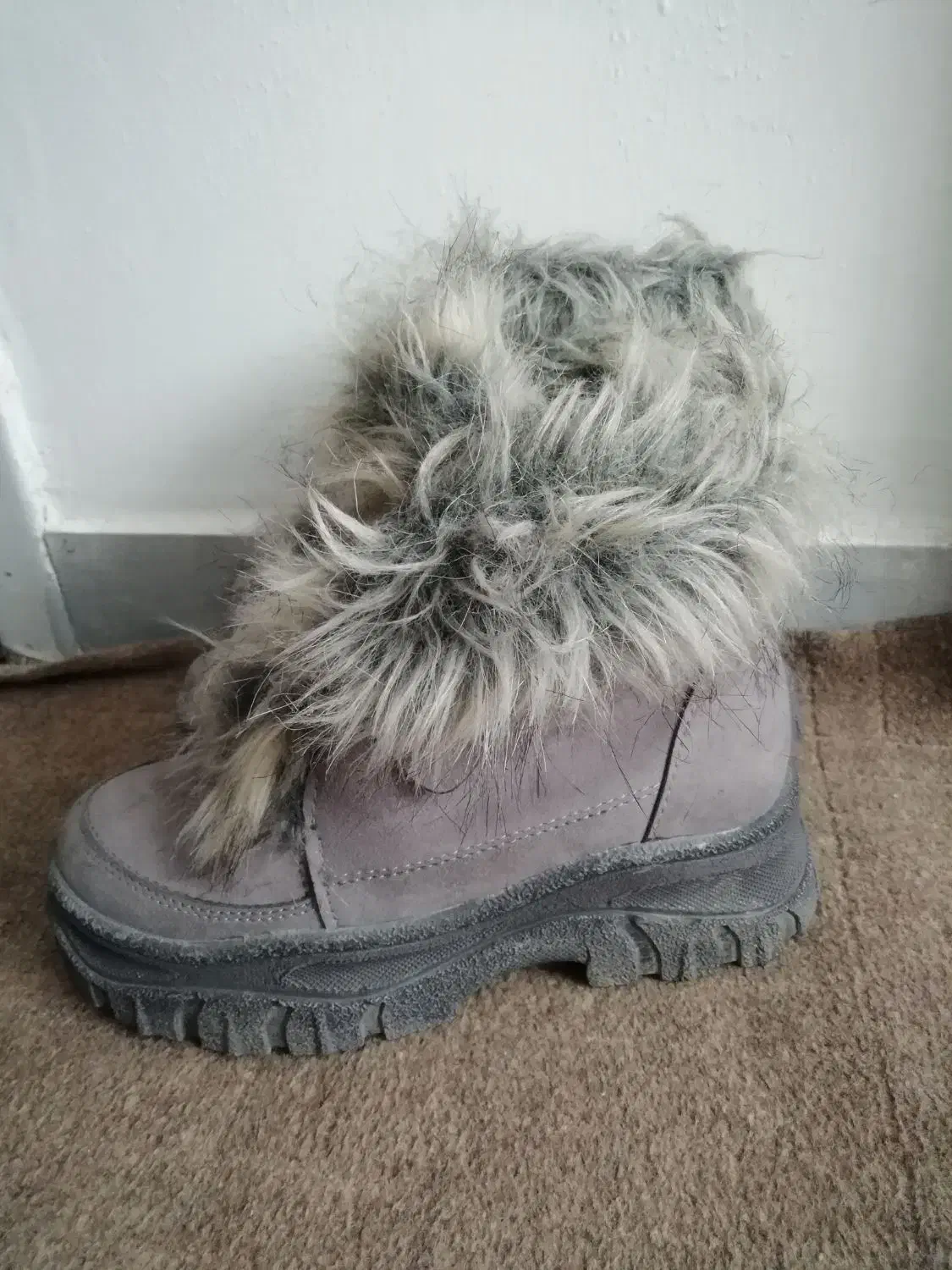 چکمه خزدارزنانه سایز38|کیف، کفش، کمربند|بیرجند, |دیوار