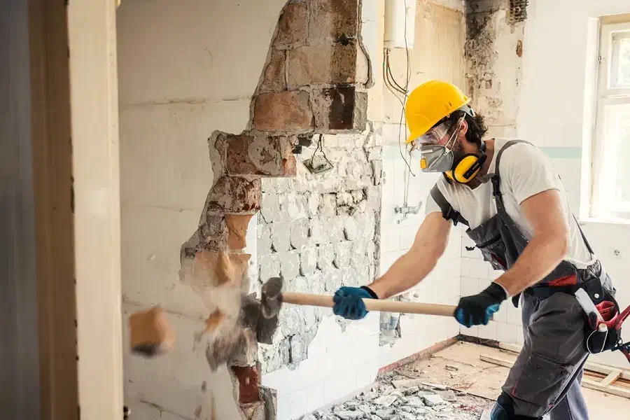 تخریبونوسازی کلی داخلساختمان|خدمات پیشه و مهارت|همدان, |دیوار