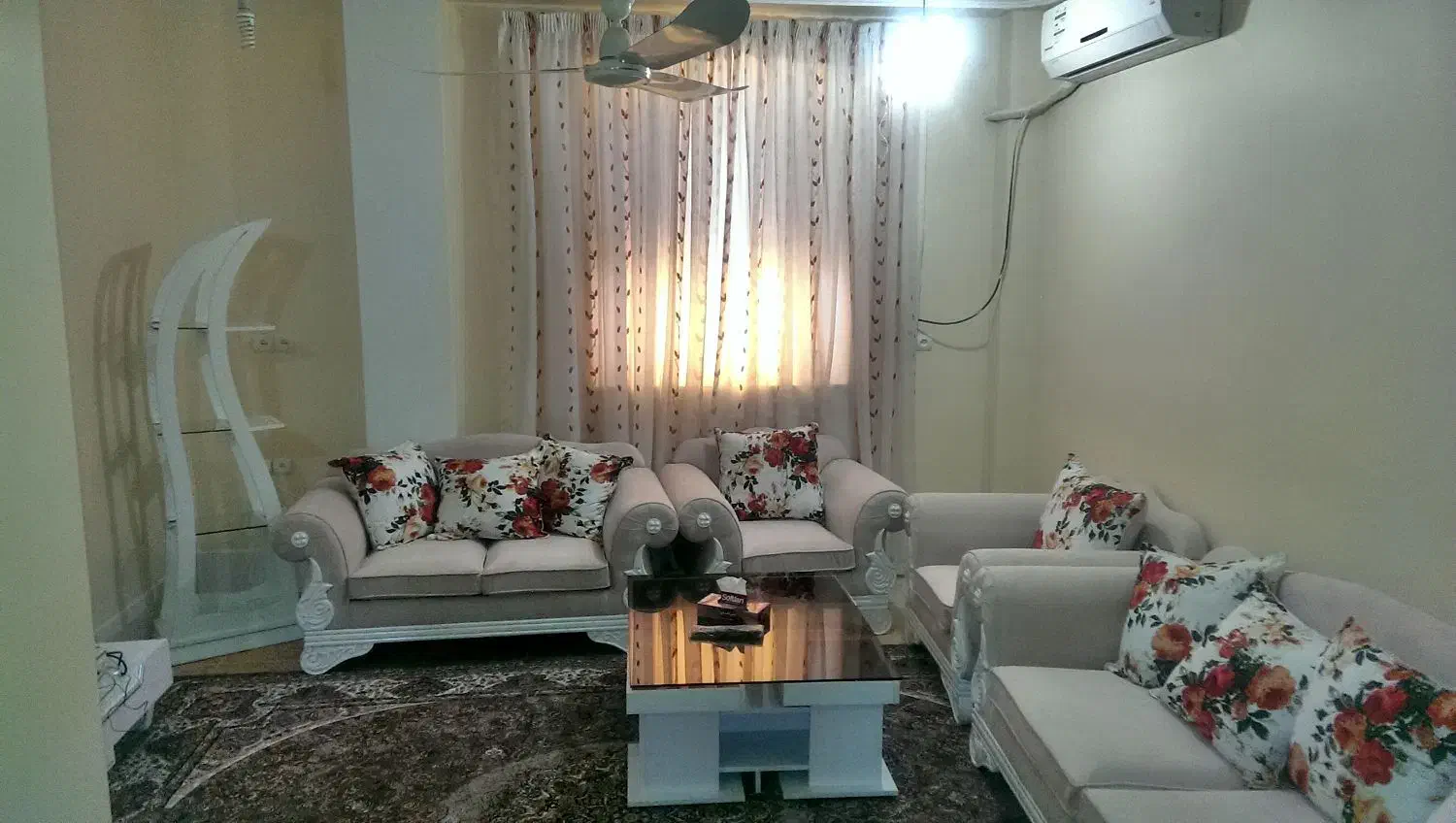 همخونه موجه و با مسولیت