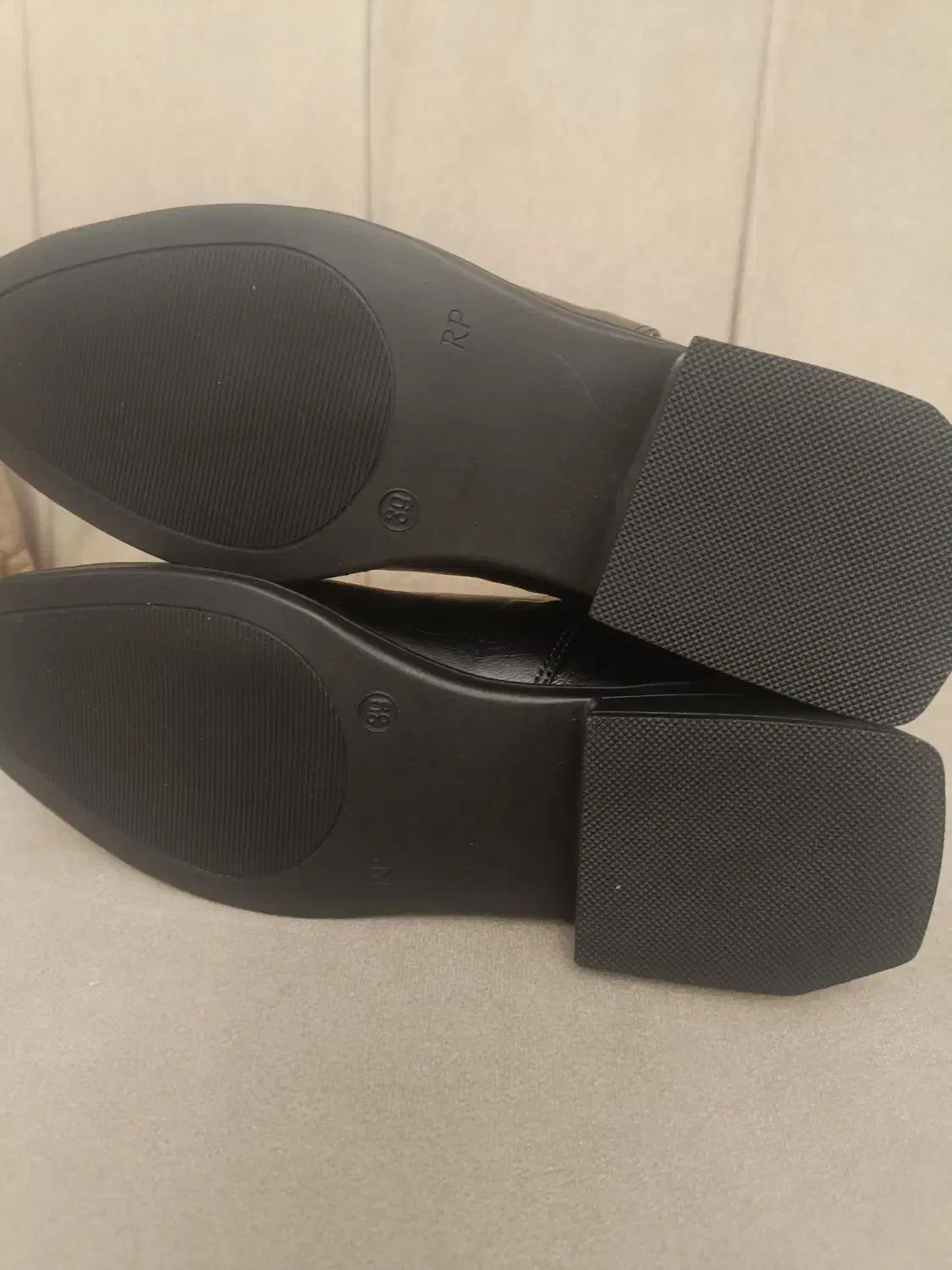 پوتین سایز ۳۹ نو بعلت بزرگ بودن استفاده نشده|کیف، کفش، کمربند|فردیس, شهرک ناز|دیوار