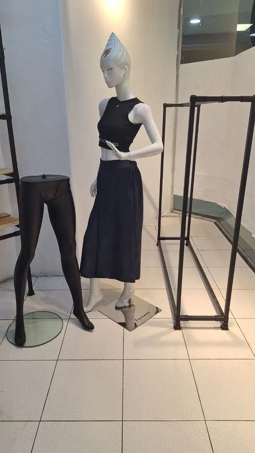 رگال  مانکن  یه مبلغ  نقد مابقی چک لباسها میفروشم|فروشگاه و مغازه|بندرعباس, |دیوار