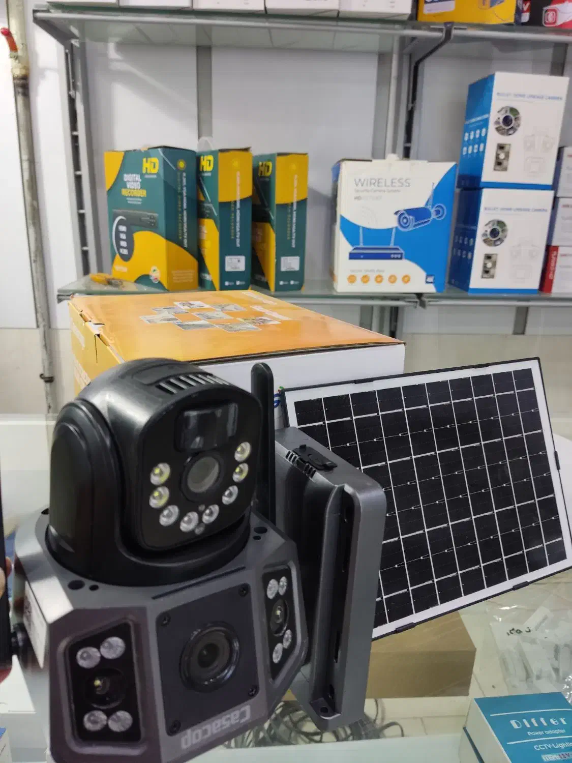 دوربین آژیر دار پنل خورشید ی با نصب رایگان|دوربین مداربسته|باغستان, |دیوار