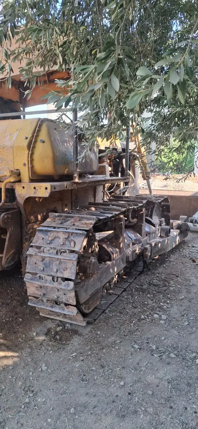 بلدوزر  کوماتسو دی ۶۵ مدل ۶۱|خودرو سنگین|ایذه, |دیوار